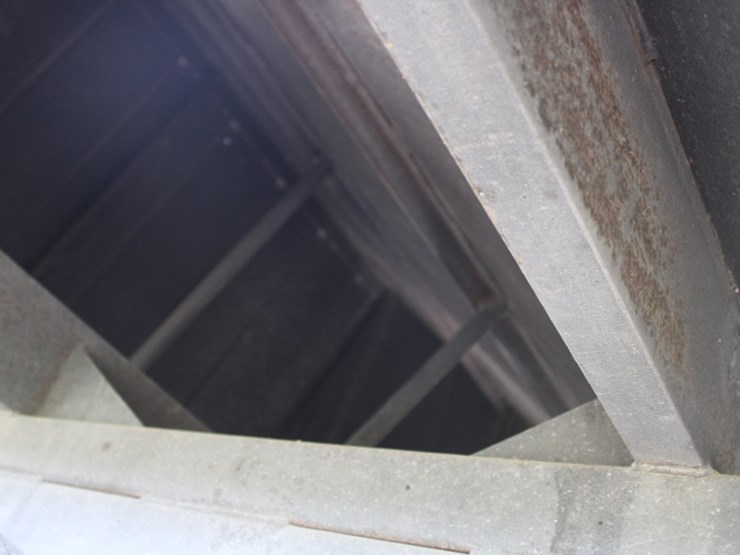 #9864-•-2015-hopper-bottom-image-19