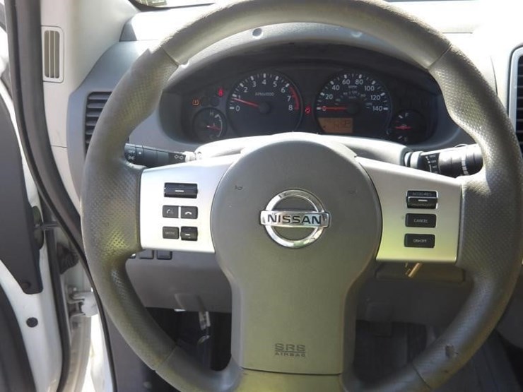 2017-nissan-frontier-image-12