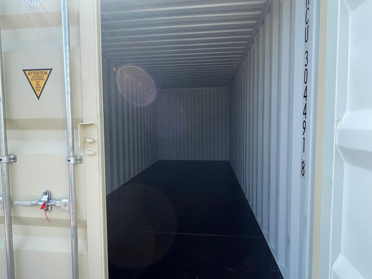 #1633-•-20'-shipping-container-(of)-image-8