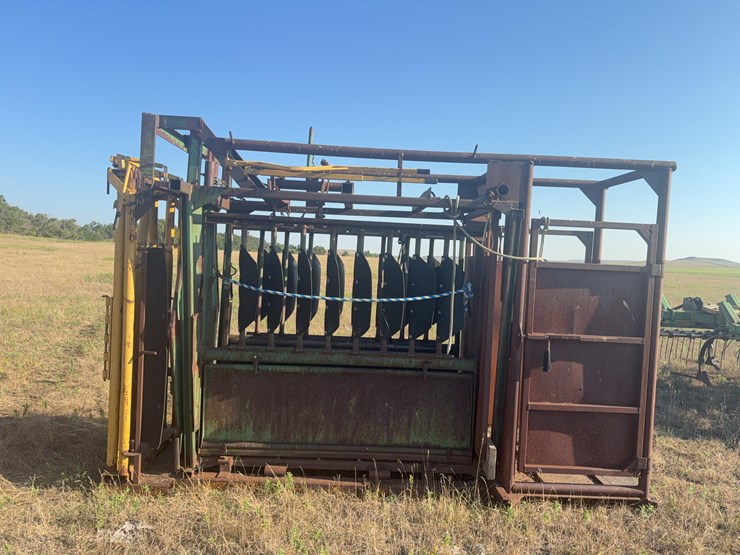 cattle-working-chute-image-5