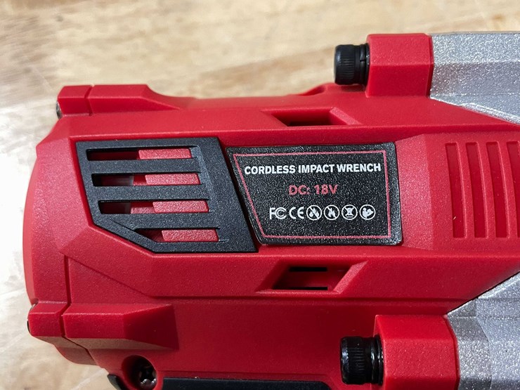#8574-•-18v-1/2"-cordless-impact-wrench-(pr12)-image-5