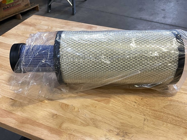 #8558-•-donaldson-inner-and-outer-air-filters-(pr13)-image-1