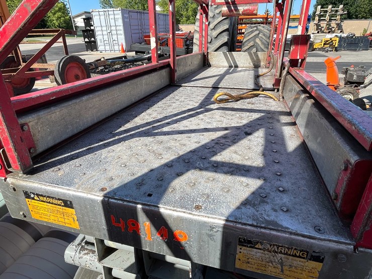 #1625-•-mec-2033-scissor-lift-(o4)-image-7
