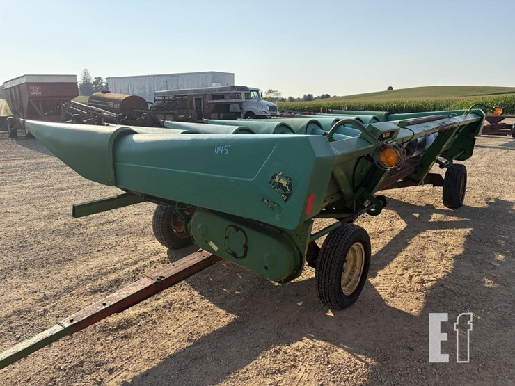 john-deere-893-image-1