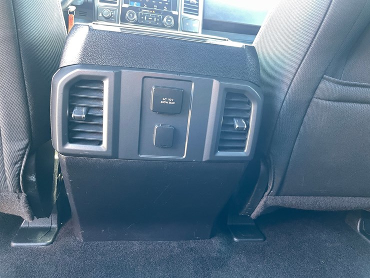 2016-ford-f150-image-28