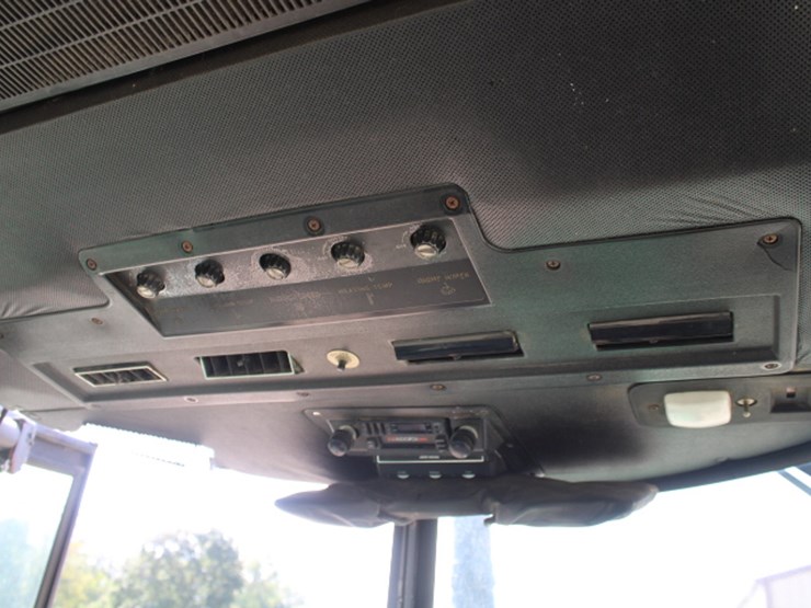 john-deere-4040-image-38
