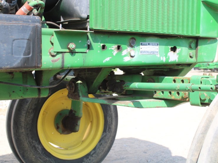 john-deere-4040-image-46