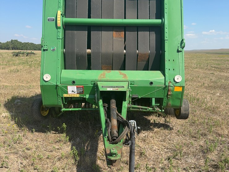 john-deere-566-image-14