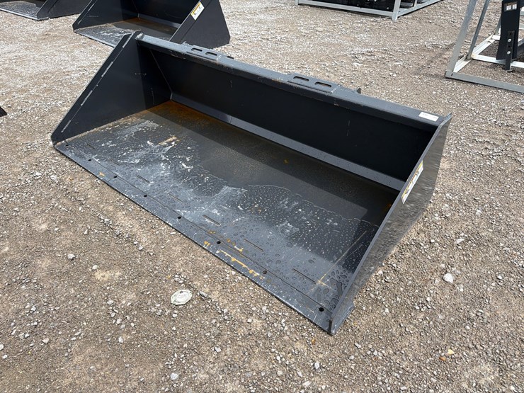 #26-•-wolverine-78"-smooth-bucket-image-1