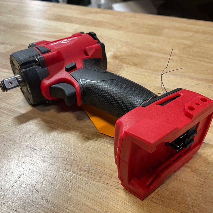 #8573 • 18V 1/2" Cordless Impact Wrench (PR12)