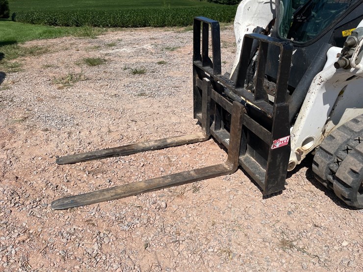 2020-bobcat-t64-image-9