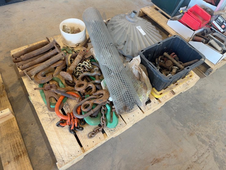 assorted-hooks-and-chains-image-3