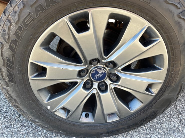 2016-ford-f150-image-35