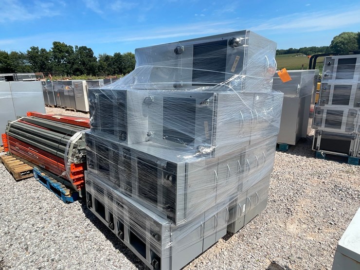 #2510-•-pallet-of-metal-rolling-file-cabinets-image-5