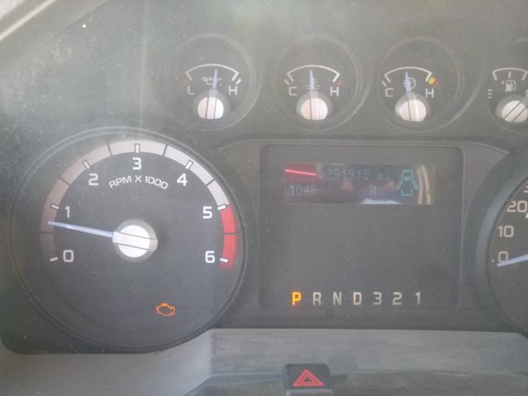 2015-ford-f550-image-15