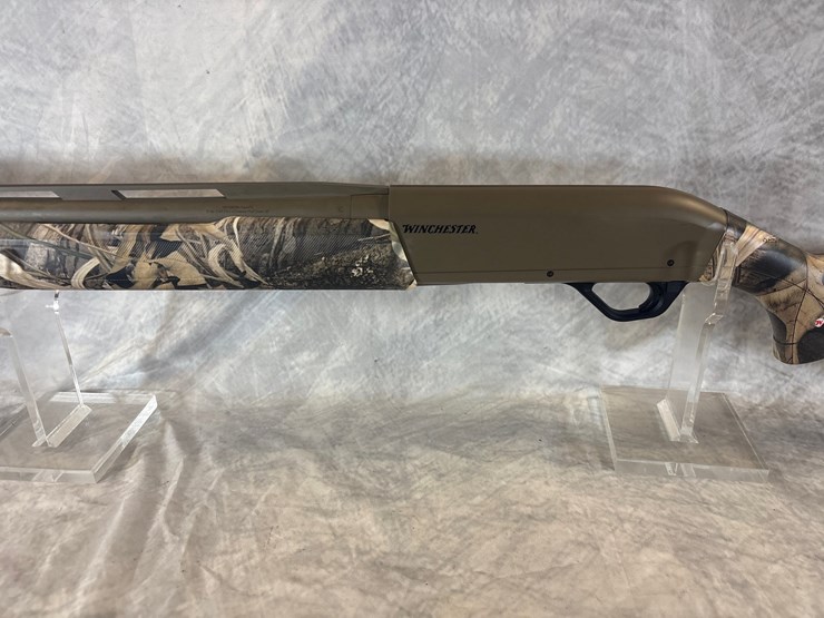 #3012-•-winchester-super-x4,-12-ga.-shotgun,-sn:-pt26493yy11k-image-7