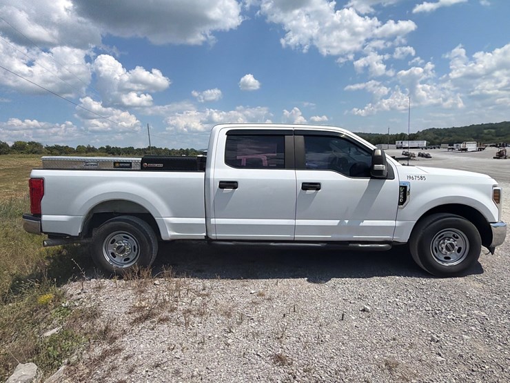 2019-ford-f250-xl-image-9