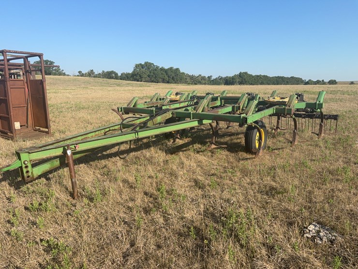 john-deere-1600-image-1