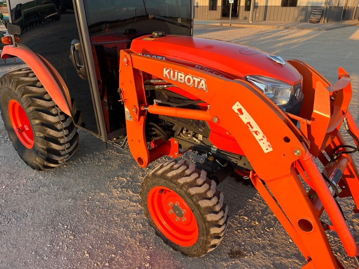 2022-kubota-l3560-image-7