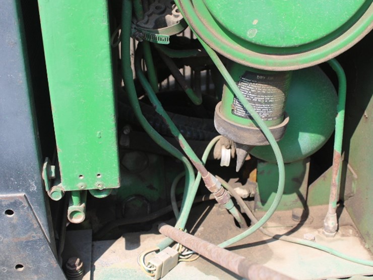 john-deere-4040-image-47