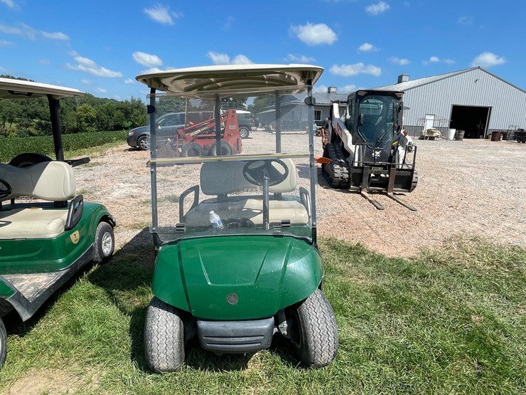 #1137-•-2016-yamaha-gas-golf-cart-image-2