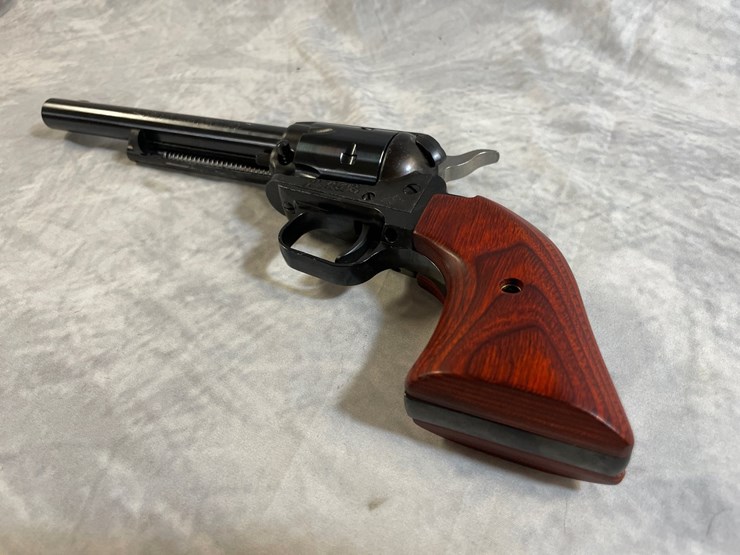 #3094-•-heritage-rough-rider,-22-lr,-revolver,-sn:-1bh192440-image-10