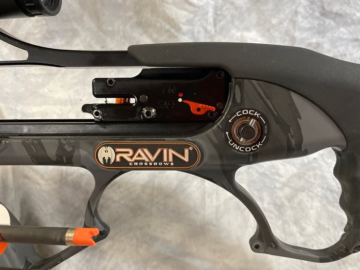 #2004-•-ravin-r29-crossbow-package-image-3
