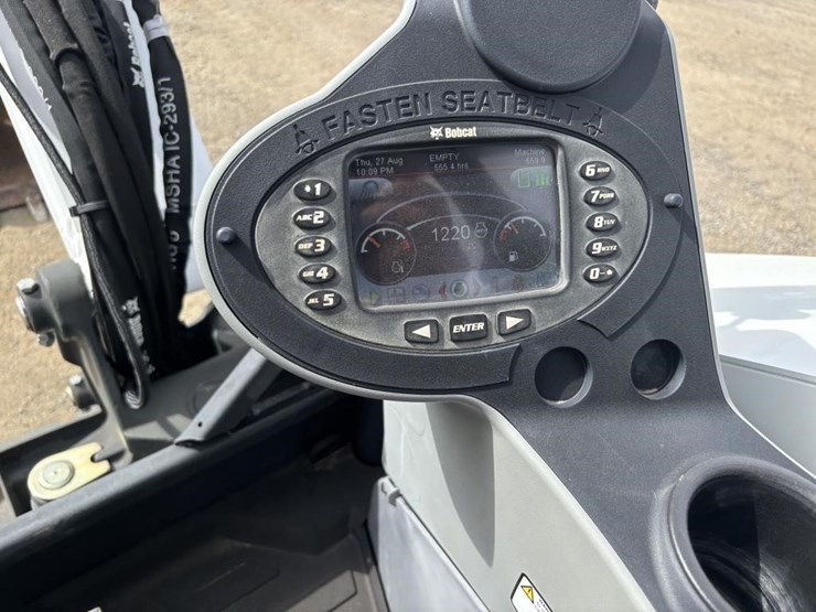 2020-bobcat-e35-image-36