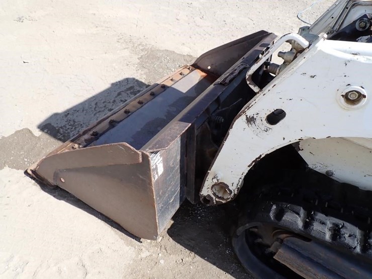 2019-bobcat-t450-image-8