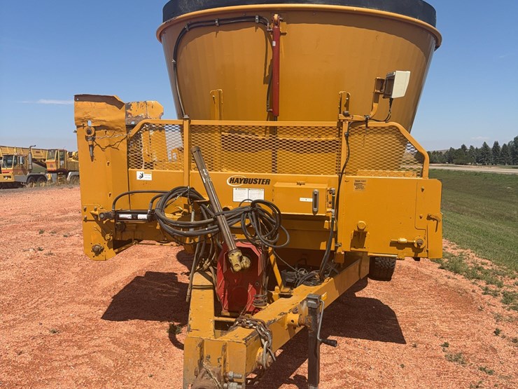 haybuster-bale-processor-image-14