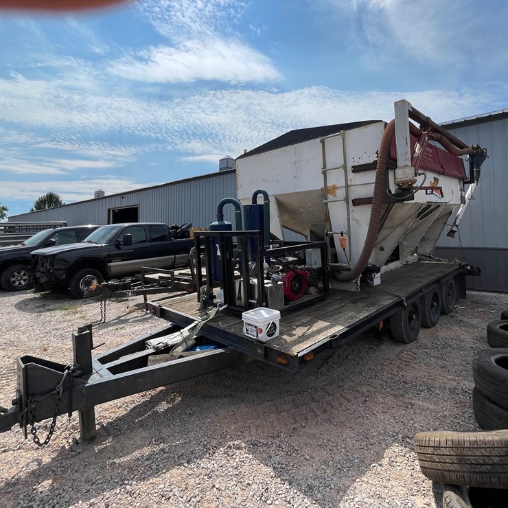 #2087 • Seed Tender on Tri Axle Trailer (No Title)