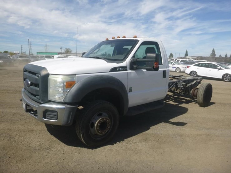 2015-ford-f550-image-1