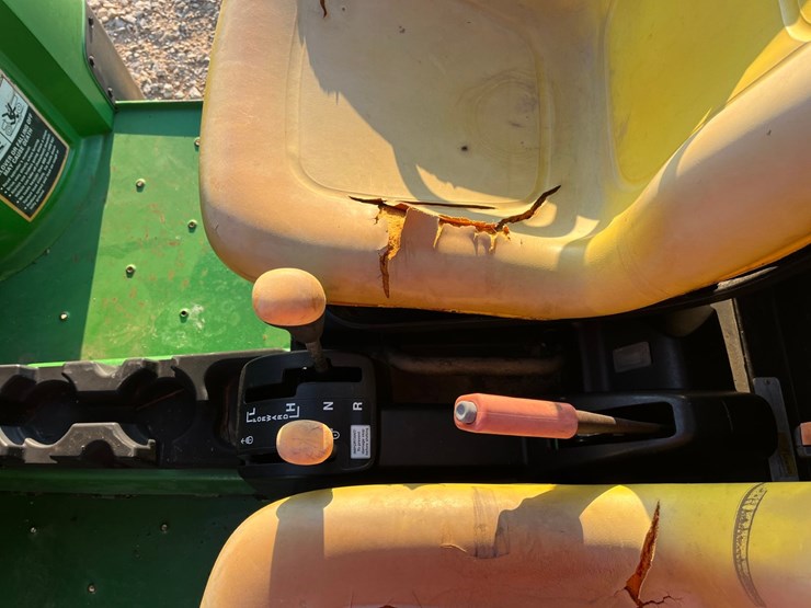 2004-john-deere-gator-image-11