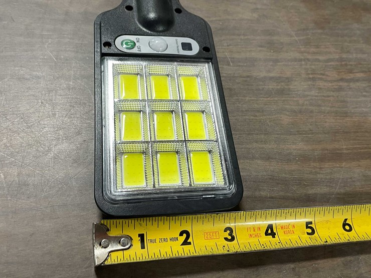 #8584-•-solar-powered-street-lamp-(cw)-image-4