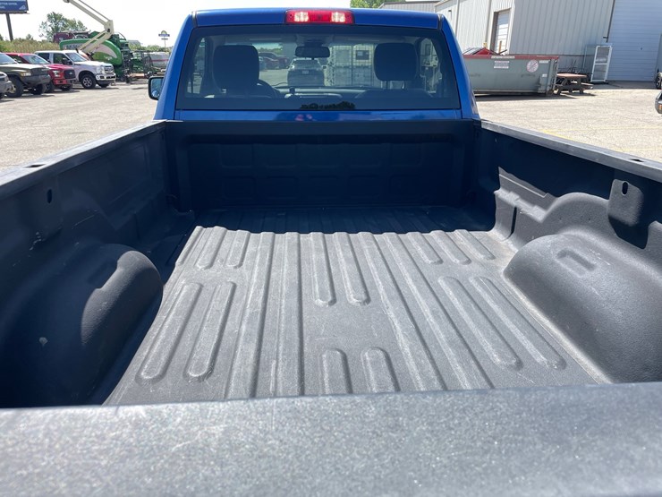 2015-dodge-ram-1500-image-10