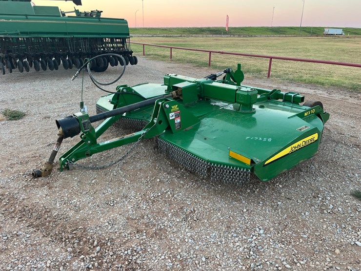 2022-john-deere-mx10-image-1