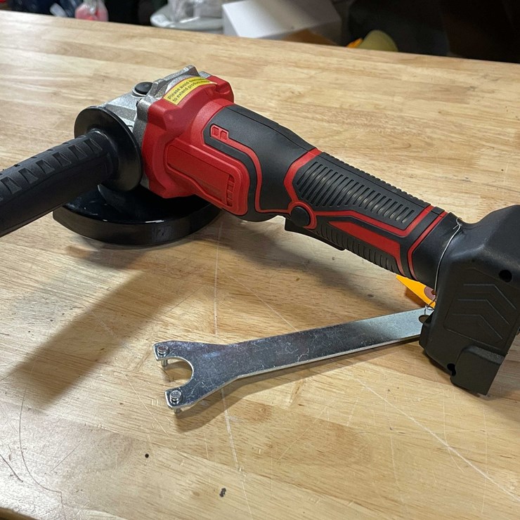 #8571 • 18V Cut Off Tool (PR12)