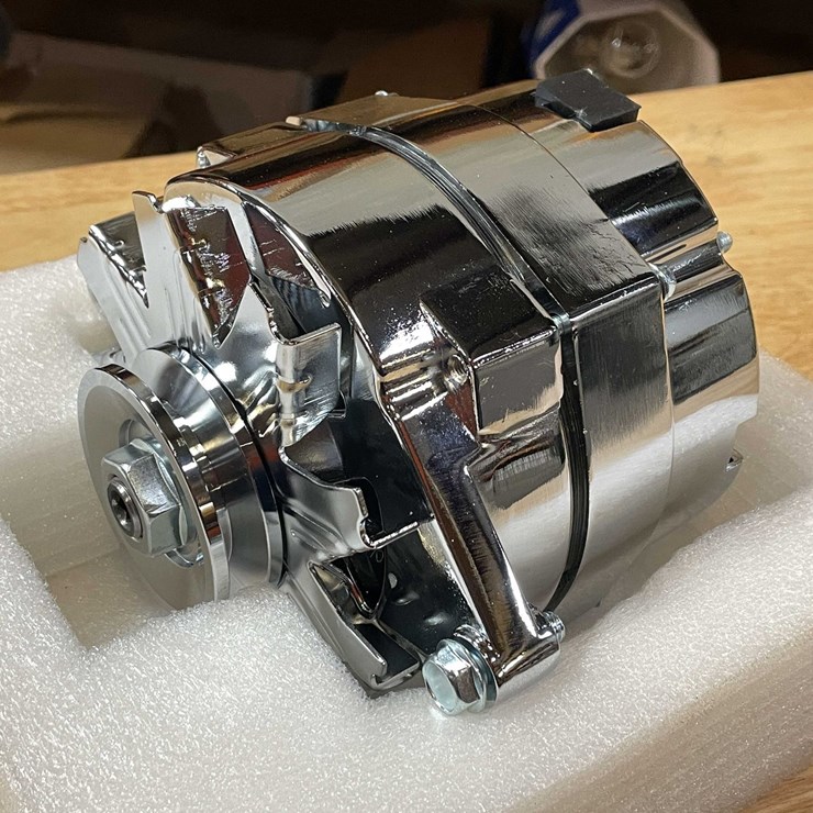 #8577 • Chrome 12vdc Alternator (PR12)