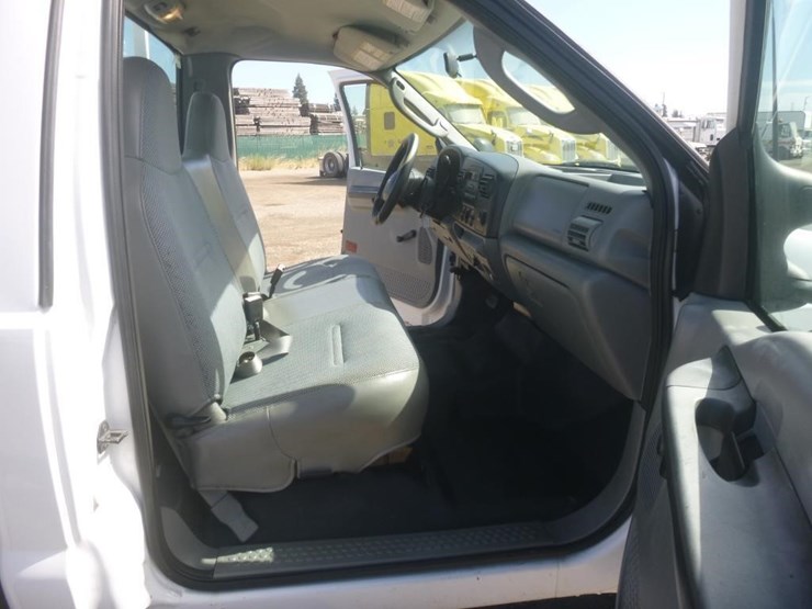 2005-ford-f350-image-10