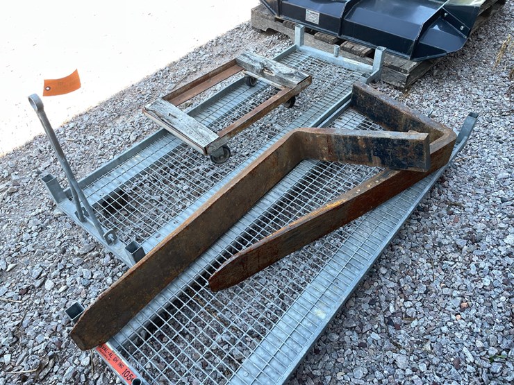 #2468-•-pair-of-5"-x-42"-pallet-forks-image-3