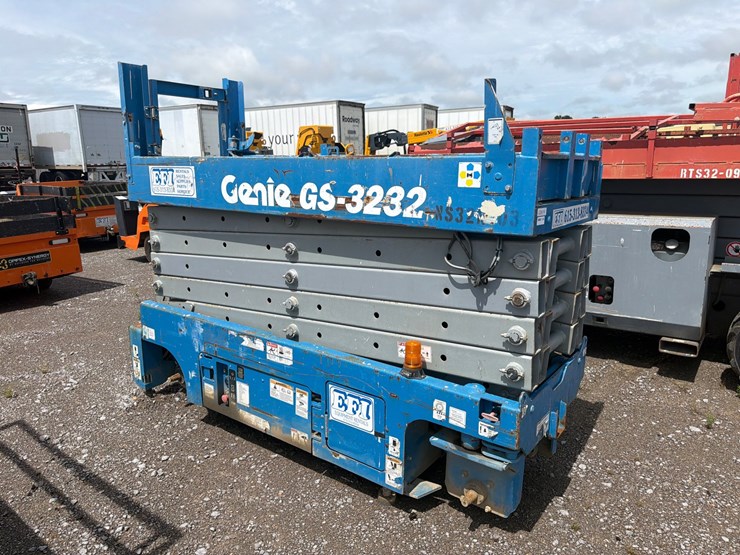 2011-genie-gs3232-image-3