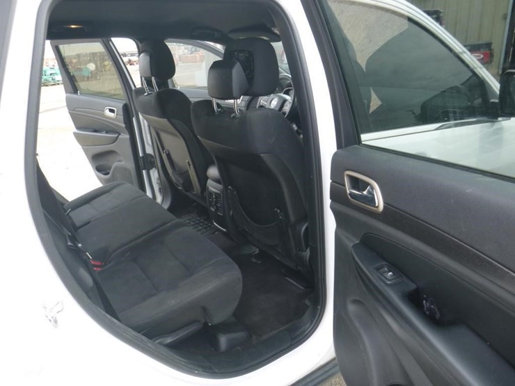 2015-jeep-grand-cherokee-image-8