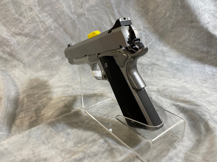 #3082-•-kimber-stainless-lightweight,-45-acp-cal.-pistol,-sn:-ky084379-image-10