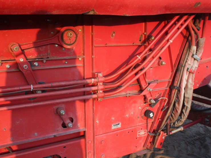 case-ih-1688-image-21