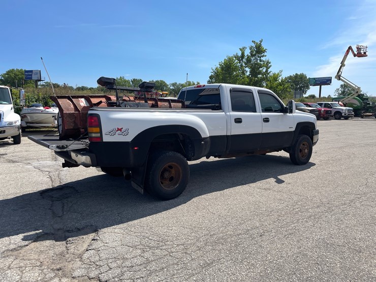 2003-chevrolet-silverado-3500-image-6
