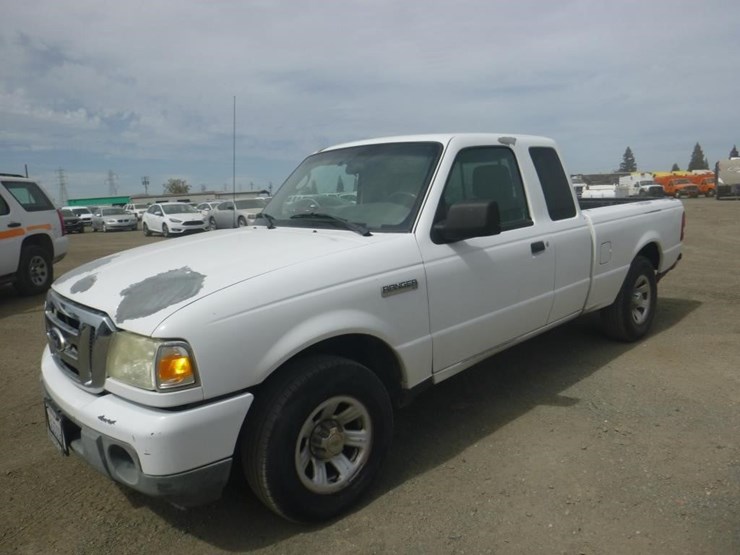 2010-ford-ranger-image-1