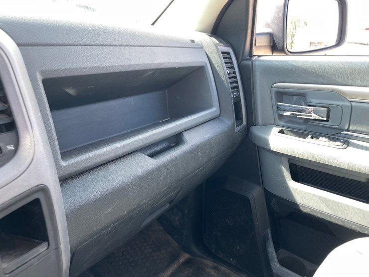 2014-dodge-ram-1500-image-24