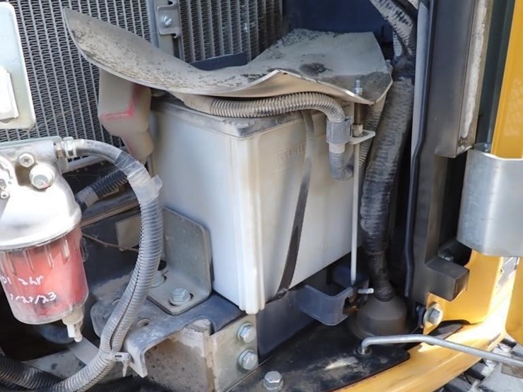 2023-deere-35g-image-16