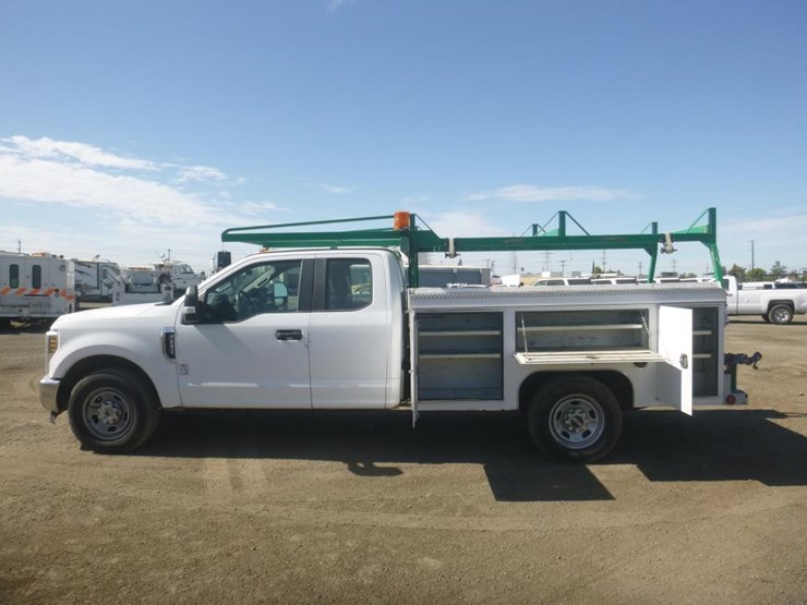 2018-ford-f350-image-5