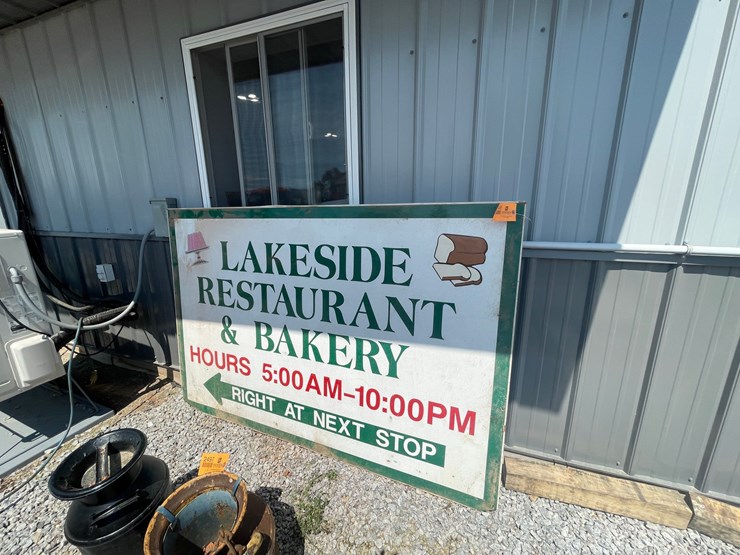 #2496-•-lakeside-restaurant-advertisement-sign-image-1
